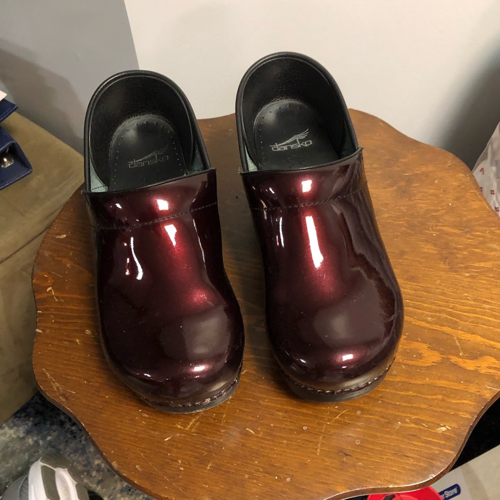 DANSKO medical professionals shoes clogs mules 40 red shine
